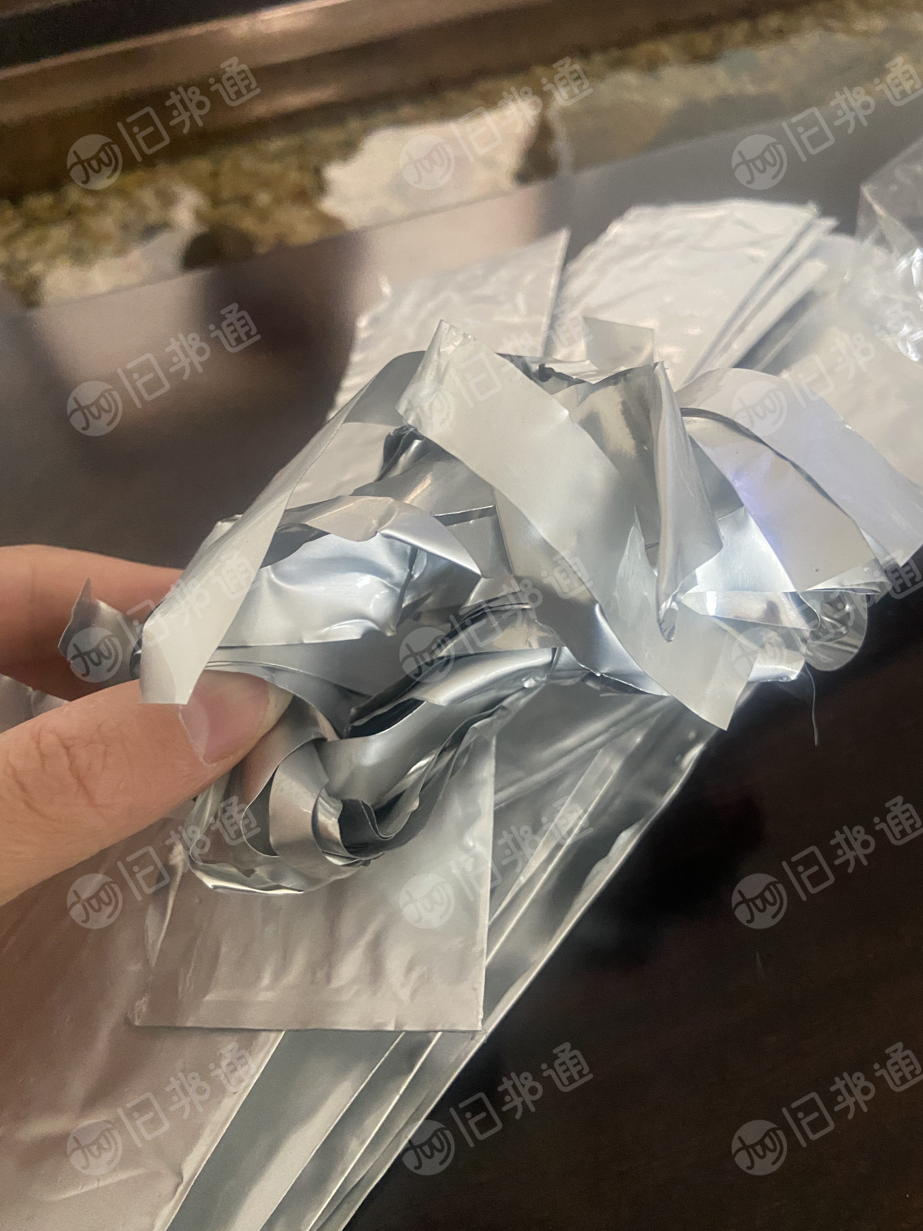 电池铝塑膜、封口膜、奶膜等含铝高的铝塑料,大量回收