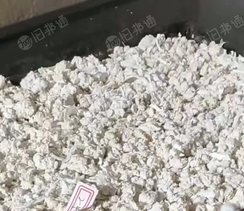 有色泡泡料,涤纶泡料,白色泡料,蓝色泡料,粒子,大量出售