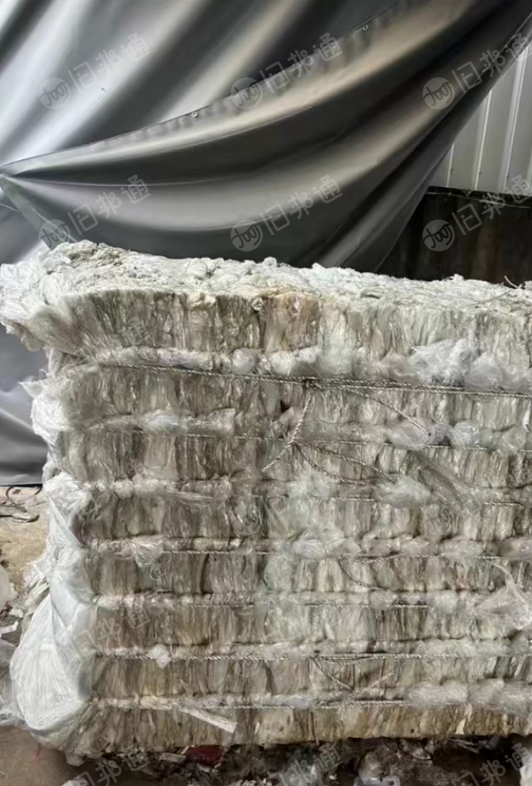 长期出售各种PE膜废料,高压膜,低压膜废料