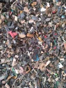 杂橡胶颗粒,炼油烧火都行,大量出售