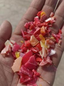 出售啤酒框破碎料，混色的，长期有