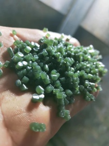 纯棚膜颗粒，过120目，每天生产8吨，可带票