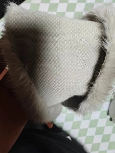 化纤假毛领一车低价出售，可造粒