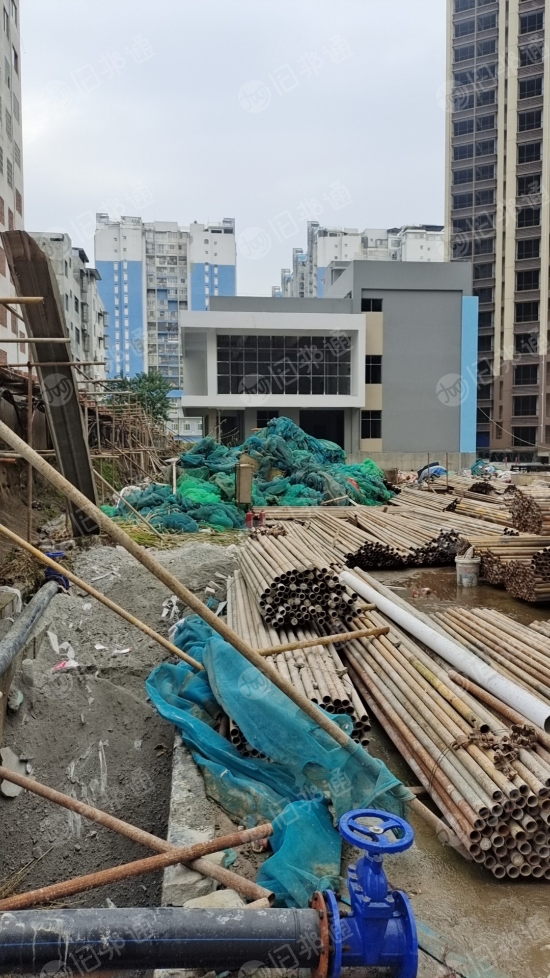 pe安全网废料,有一车,就给个烟钱即可