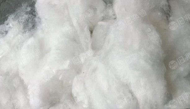 各种涤纶开花棉,土工布,针刺,电热毯用棉长期供应