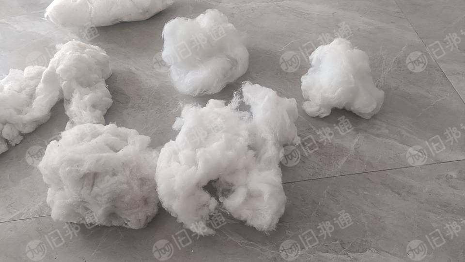 白色化纤料,白色涤纶开花料,长期大量回收