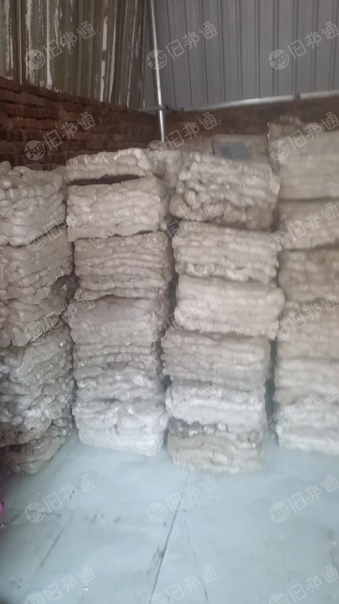 EPS热熔块出售,现货8吨左右