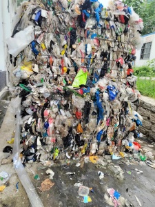 炼油社会膜，现货几十吨出售 。