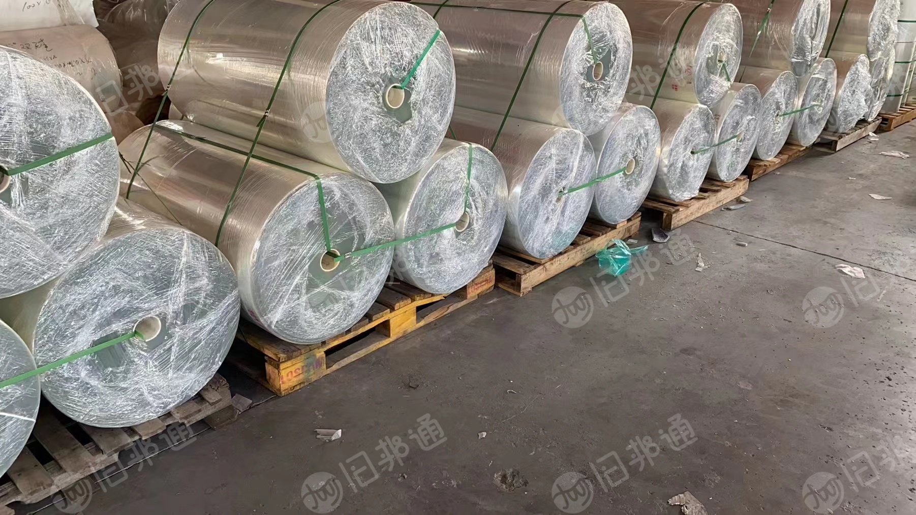 PET卷筒膜光膜收购,尺寸不能太小,月需100吨