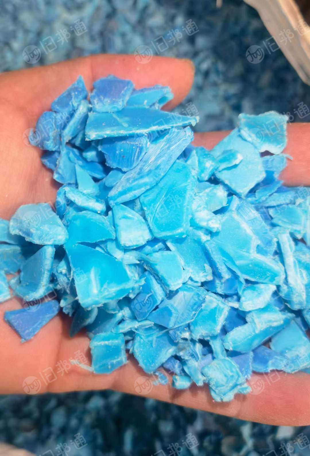 蓝色注塑低压破碎料,长期出售