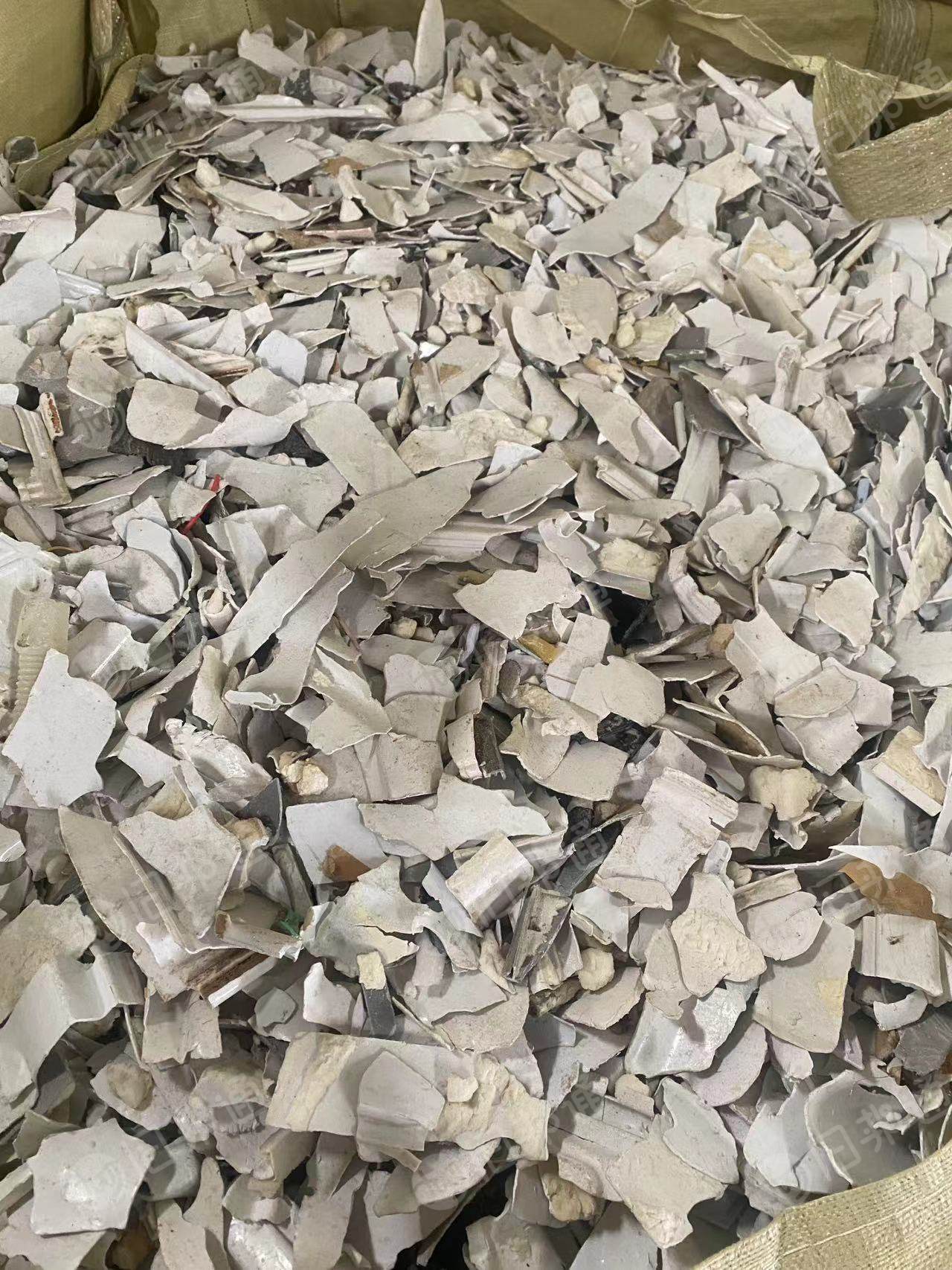 PS冰箱粉碎料出售,干粉月供200吨