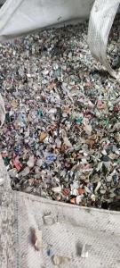 瓶口铝塑破碎底料，铝含量35以上的，9.6米一车出售