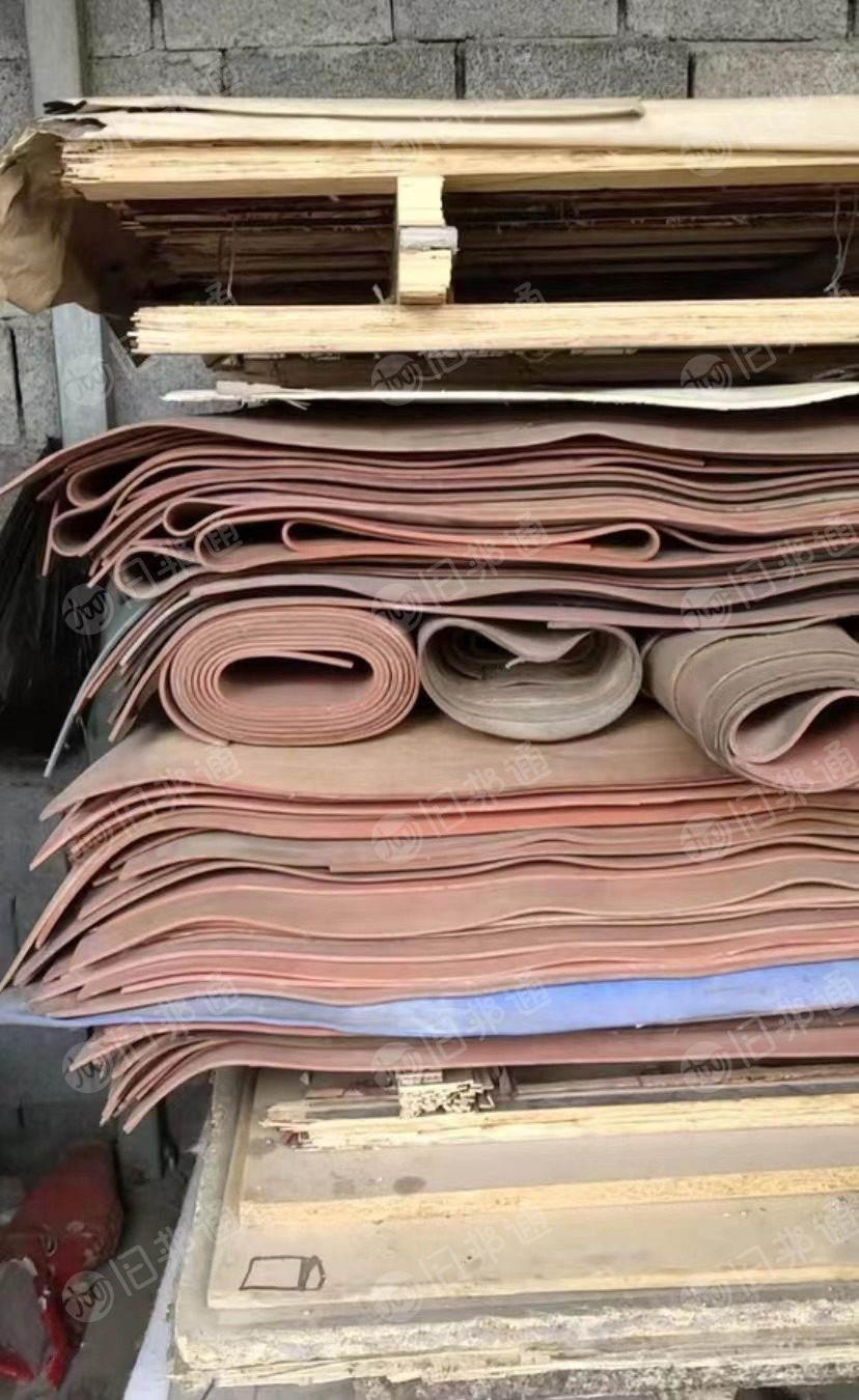 硅胶废料板，现货50吨，长期出售