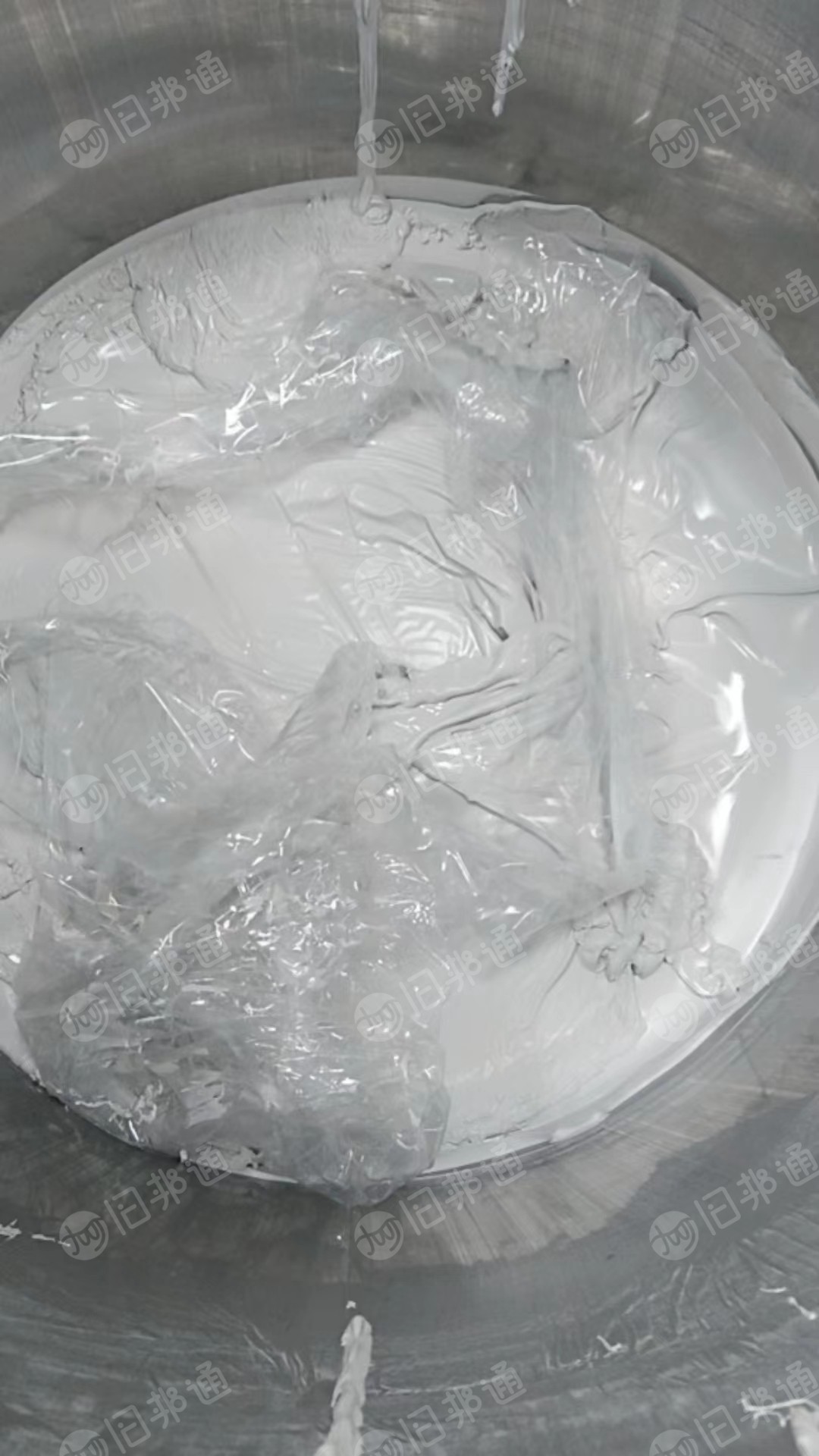 硅胶废料,也有稀的,每天几百公斤,长期出售