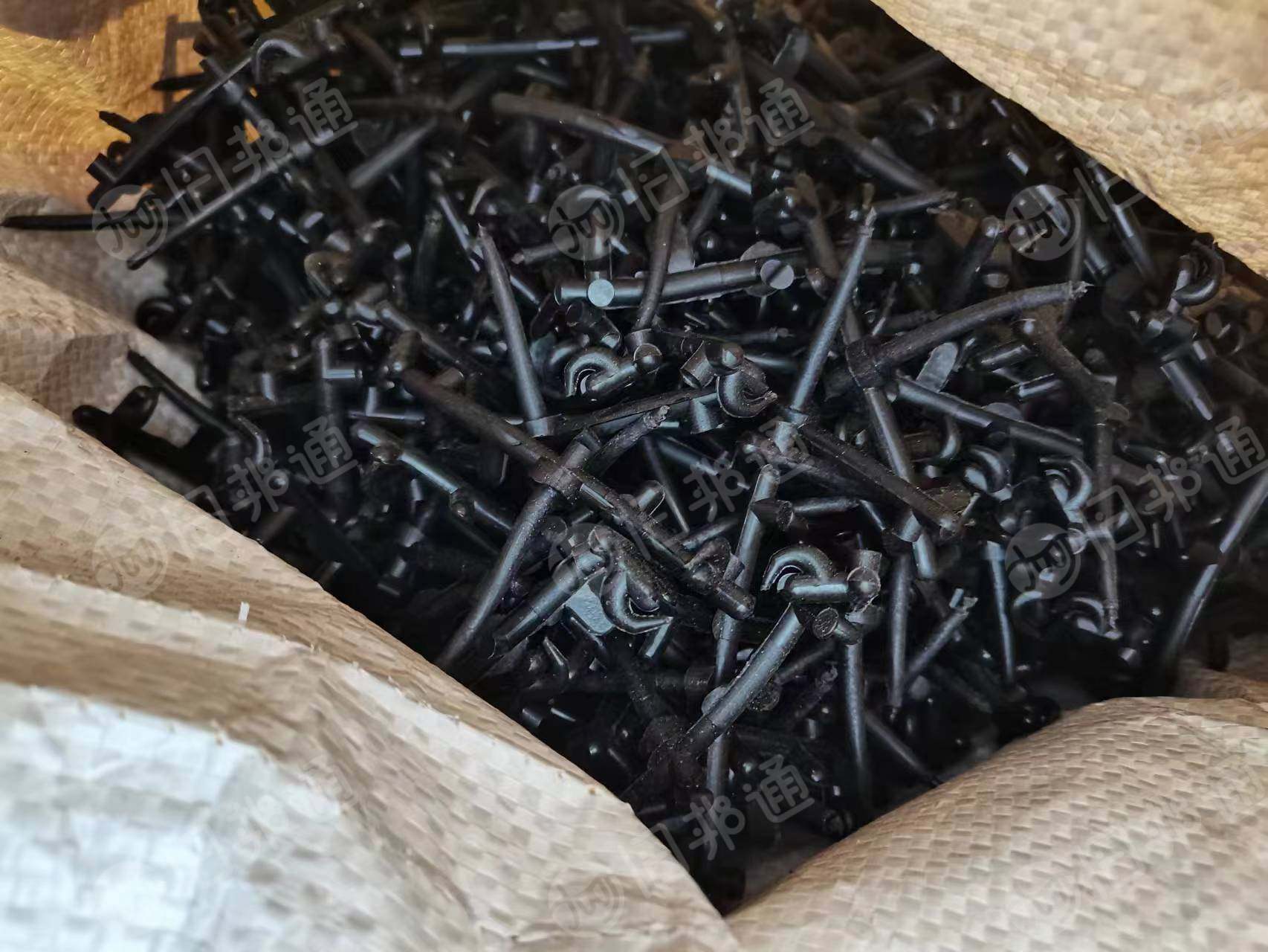 软质PVC数据线水口料,电线皮,纯黑大皮废料等出售