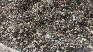 abs破碎料，过硅胶静电的，20度盐水过得，二次破碎18筛网，长期出售