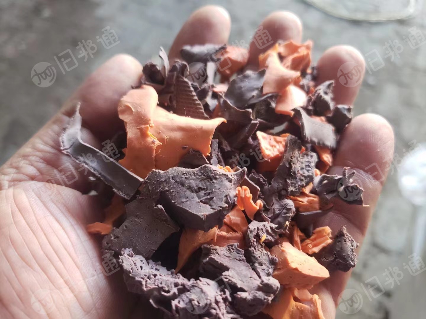tpe脚垫料,现货十五吨,长期出售