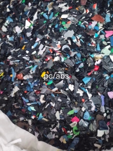 长期出售合金破碎料，机壳破碎料，现货20吨