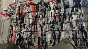 高低压混合料花膜，现货9.6一车，长期出售