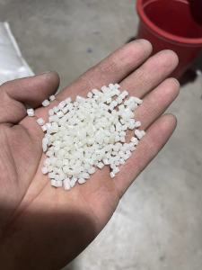 PE低压大白吹膜颗粒出售，过150目.月供300吨