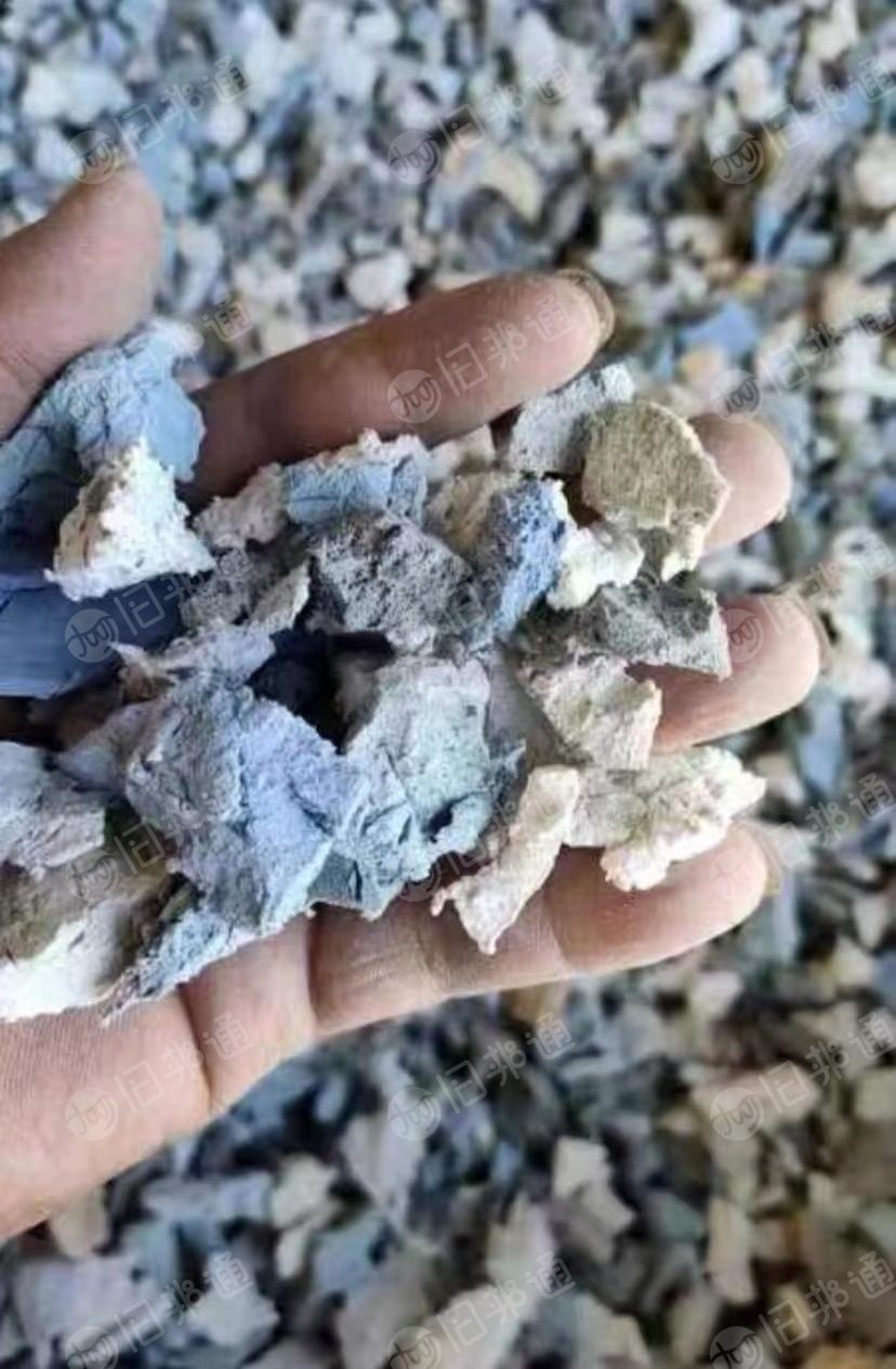软质pvc地板革破碎料,现货25吨左右,长期出售
