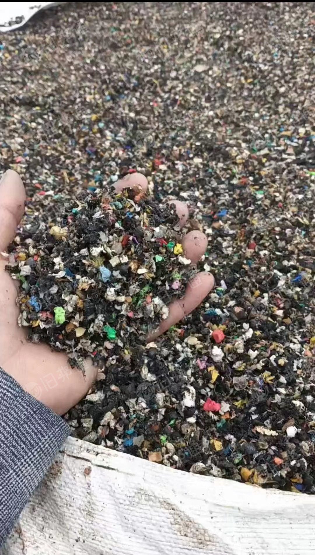 pe海缆破碎料,15个冲击,8个灰分,长期出售