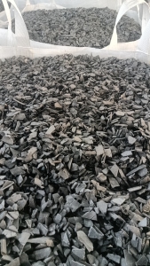 4s店下来的pp褪漆保险杠破碎料，月供100多吨，长期出售