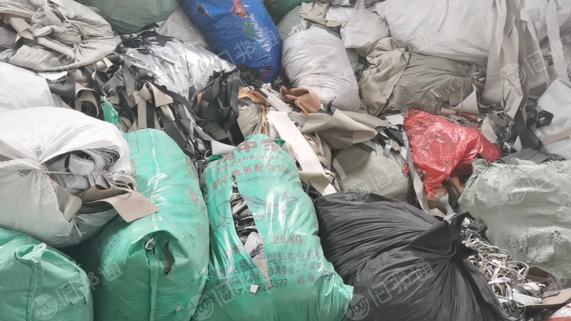 软质PVC边料,家私革,沙发革类的,现货300多吨出售
