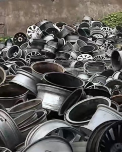 长期出售小汽车铝合金轮毂