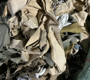 高棉牛仔碎布85棉95棉长期大量供应