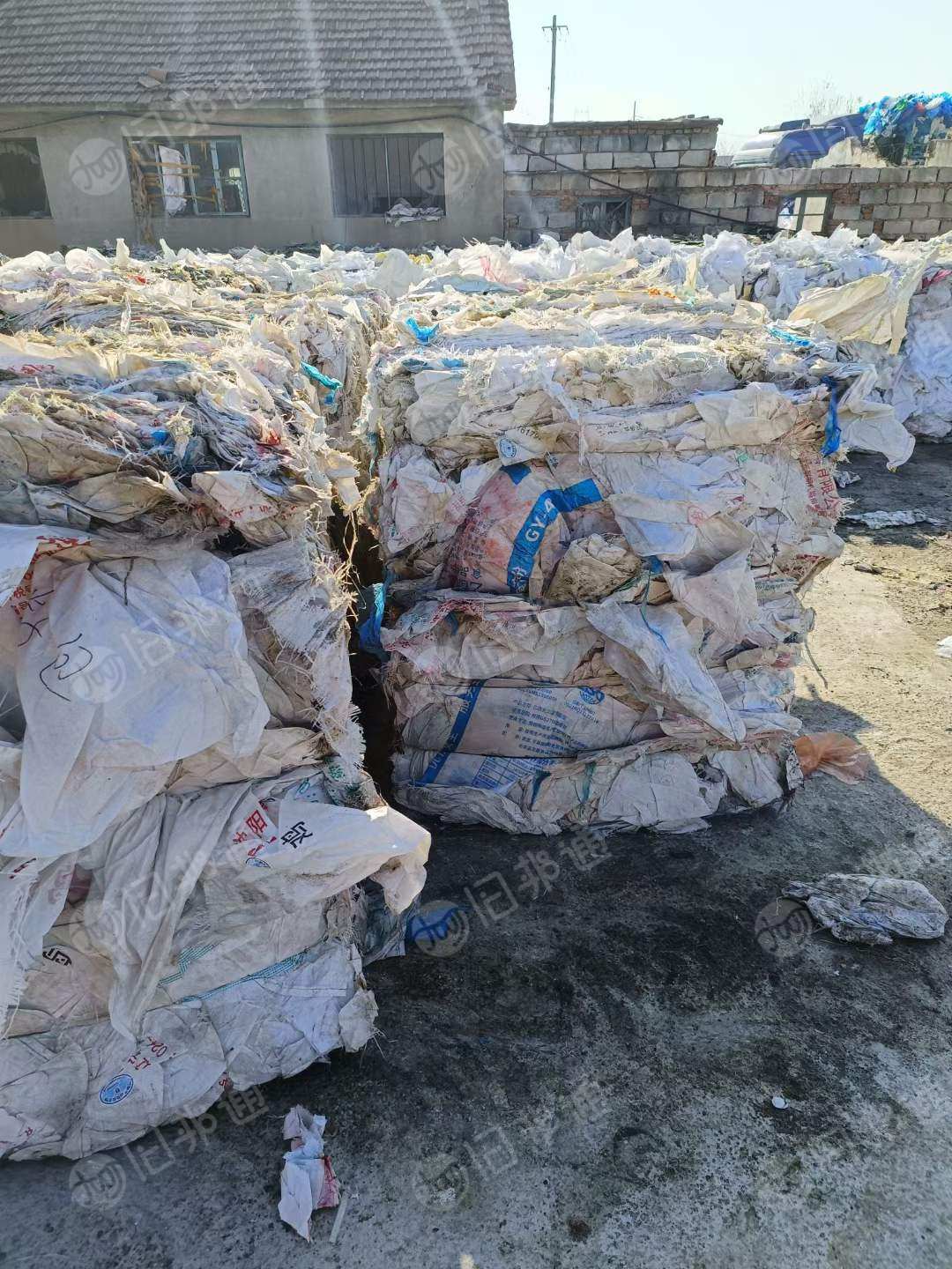 编织袋白袋子,硬壳的大白袋子居多,现货够车,大量出售