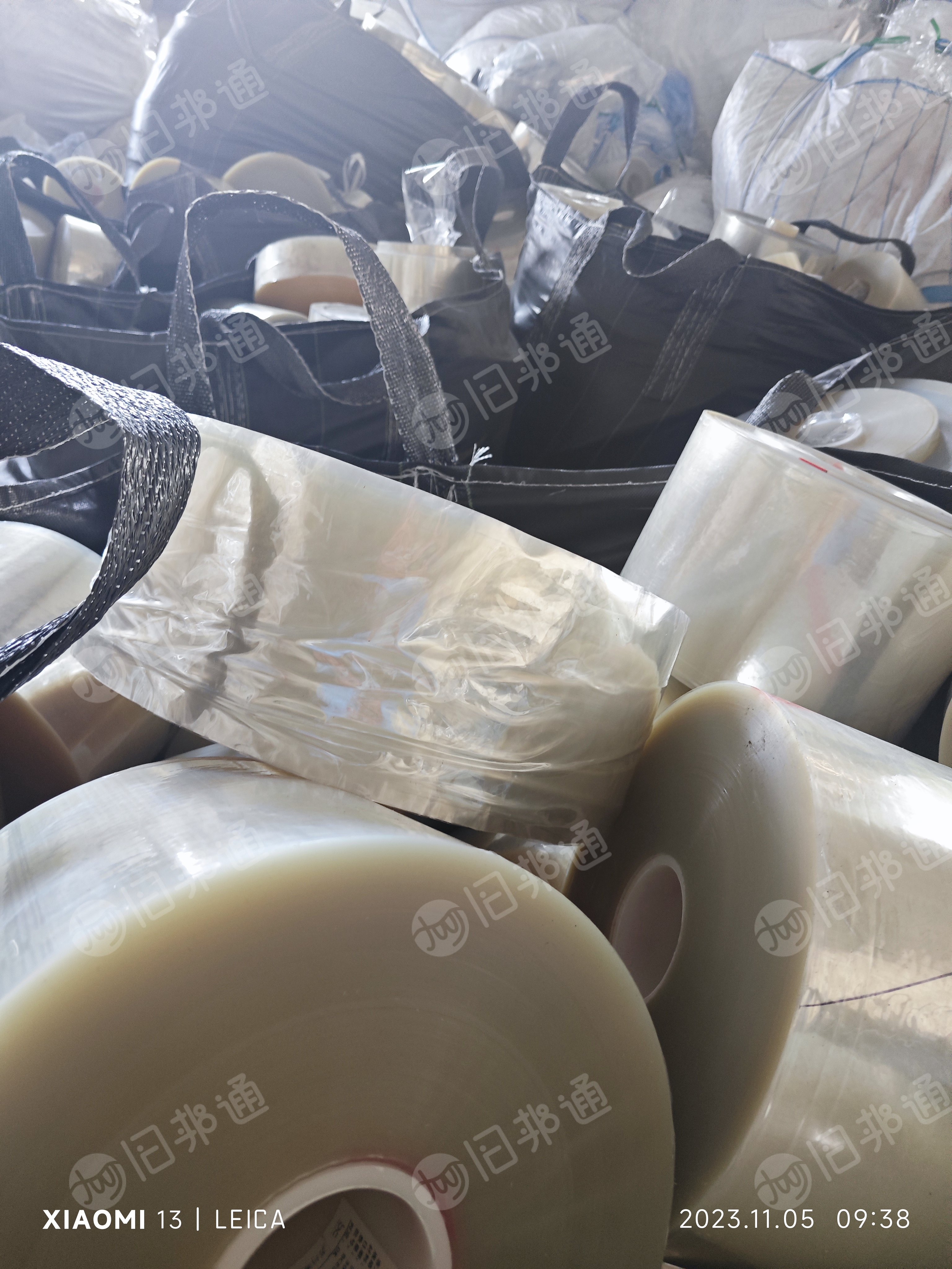 大量收pet带胶不带胶复合料各种颜色