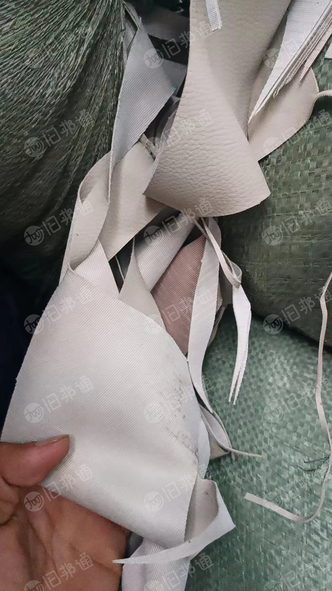 软质PVC边料,全部是家私革,沙发革等,现货十几吨出售