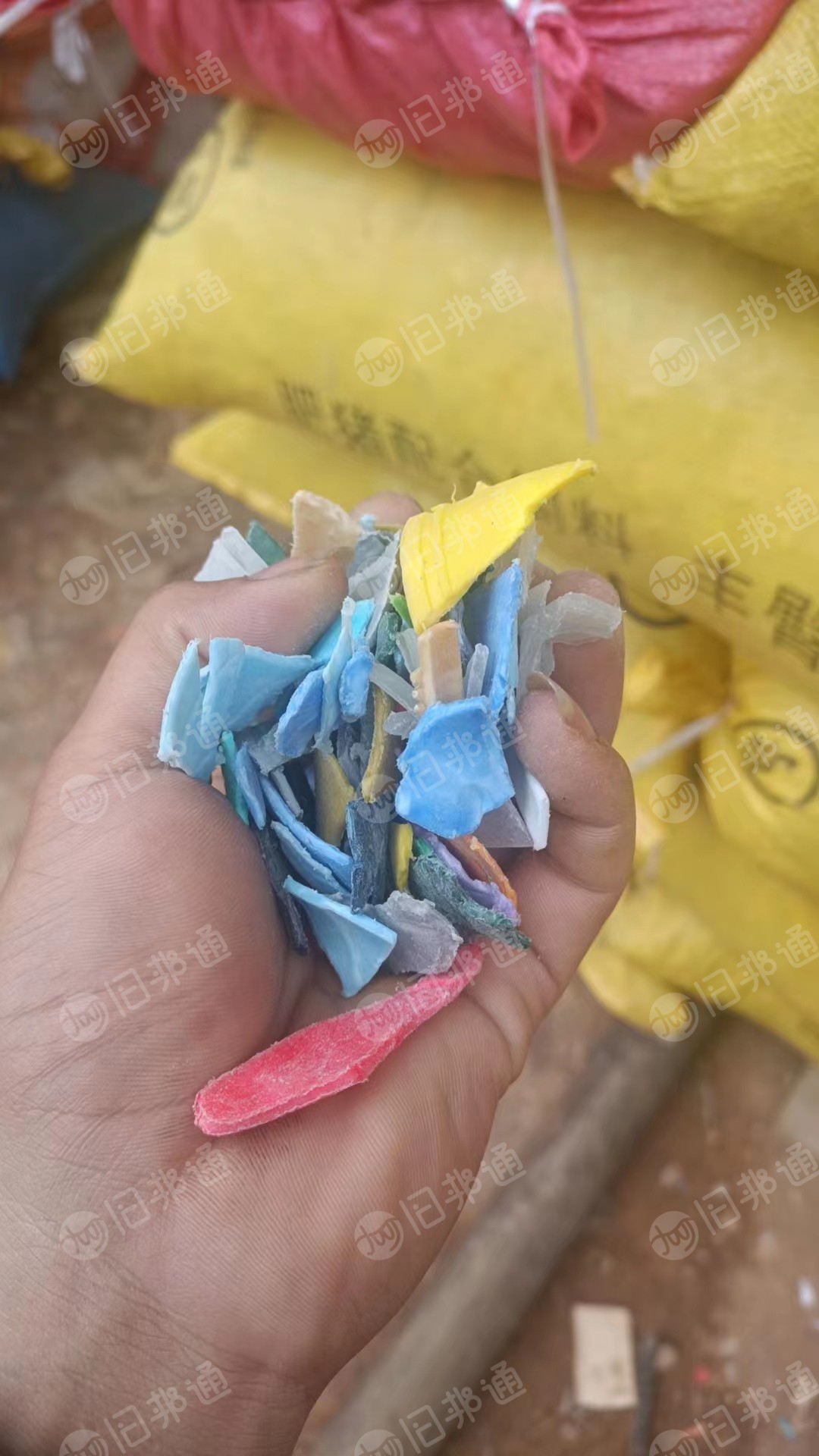 美缝胶筒破碎料,花工丙破碎料,未过风选,现货十几吨出售