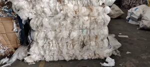 长期出售电子厂PE膜废料