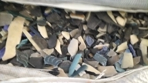 长期出售加纤ABS破碎料，风叶扇破碎料，月供100吨