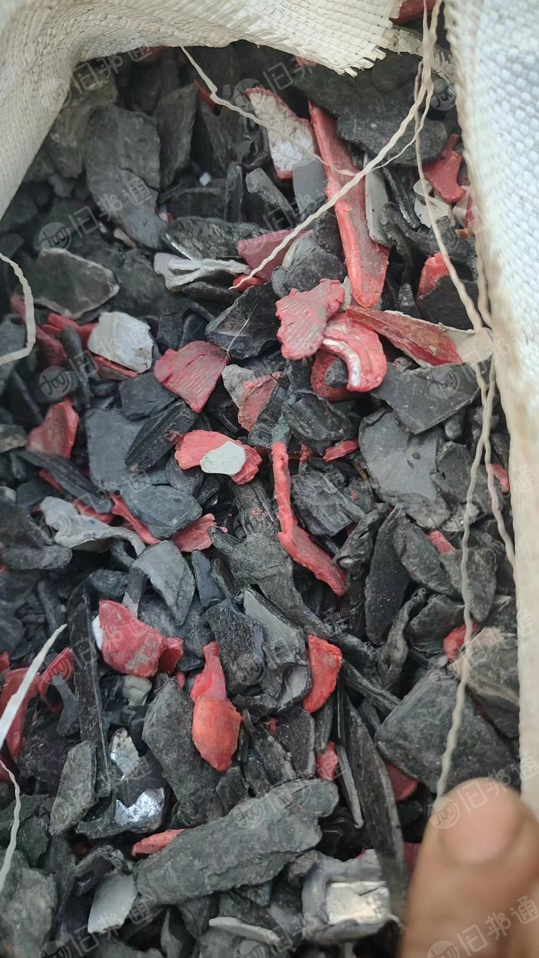 长期出售合金汽车破碎料,现货100吨