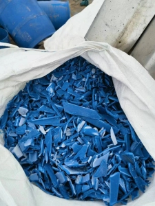 大蓝桶破碎料，干粉有味，月供20吨左右，长期出售