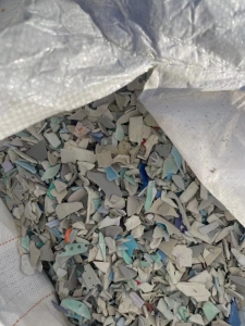 出售PP洗衣机破碎料，PP空调破碎料