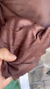 深棕色超纤布4吨低价处理