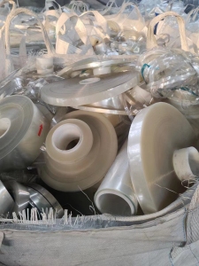 PET轻胶膜，干净无杂质，现货25吨出售