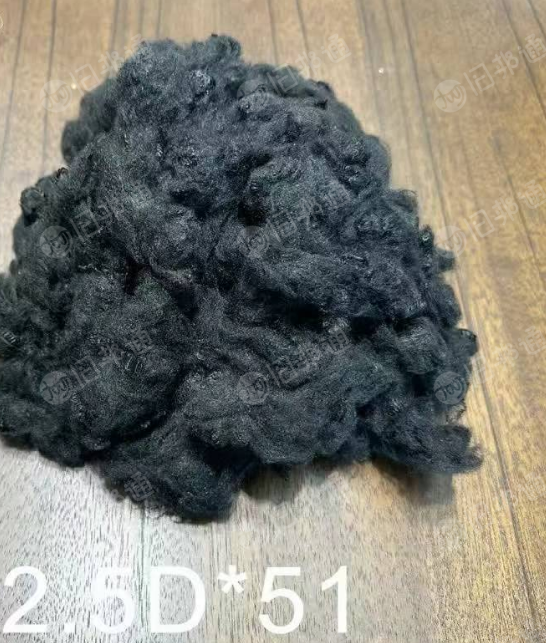 1.5D*38 普黑 2.5D*51 中黑;4.5D*65 驼色,黑色涤纶短纤,大量出售