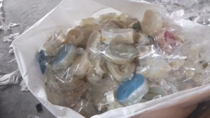 出售PET复合料，扫把丝料