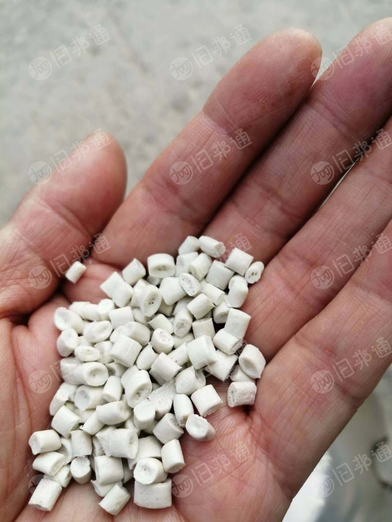 PE大小白颗粒长期出售,月供几十吨