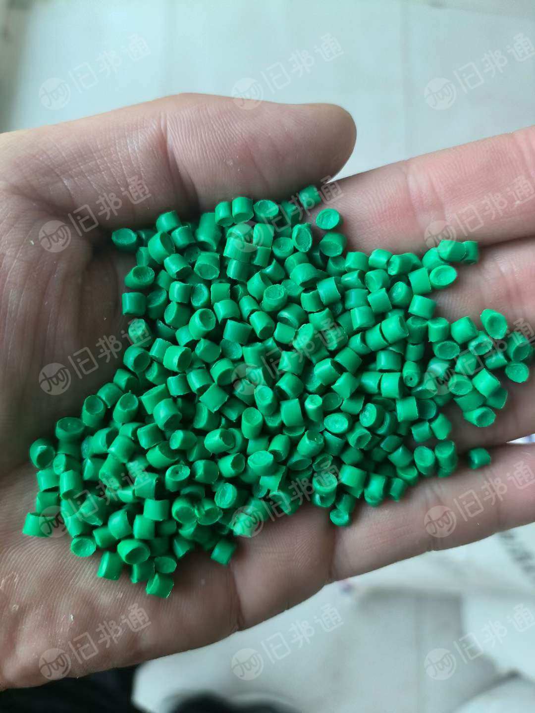 绿工程颗粒,深浅可调色,长期出售