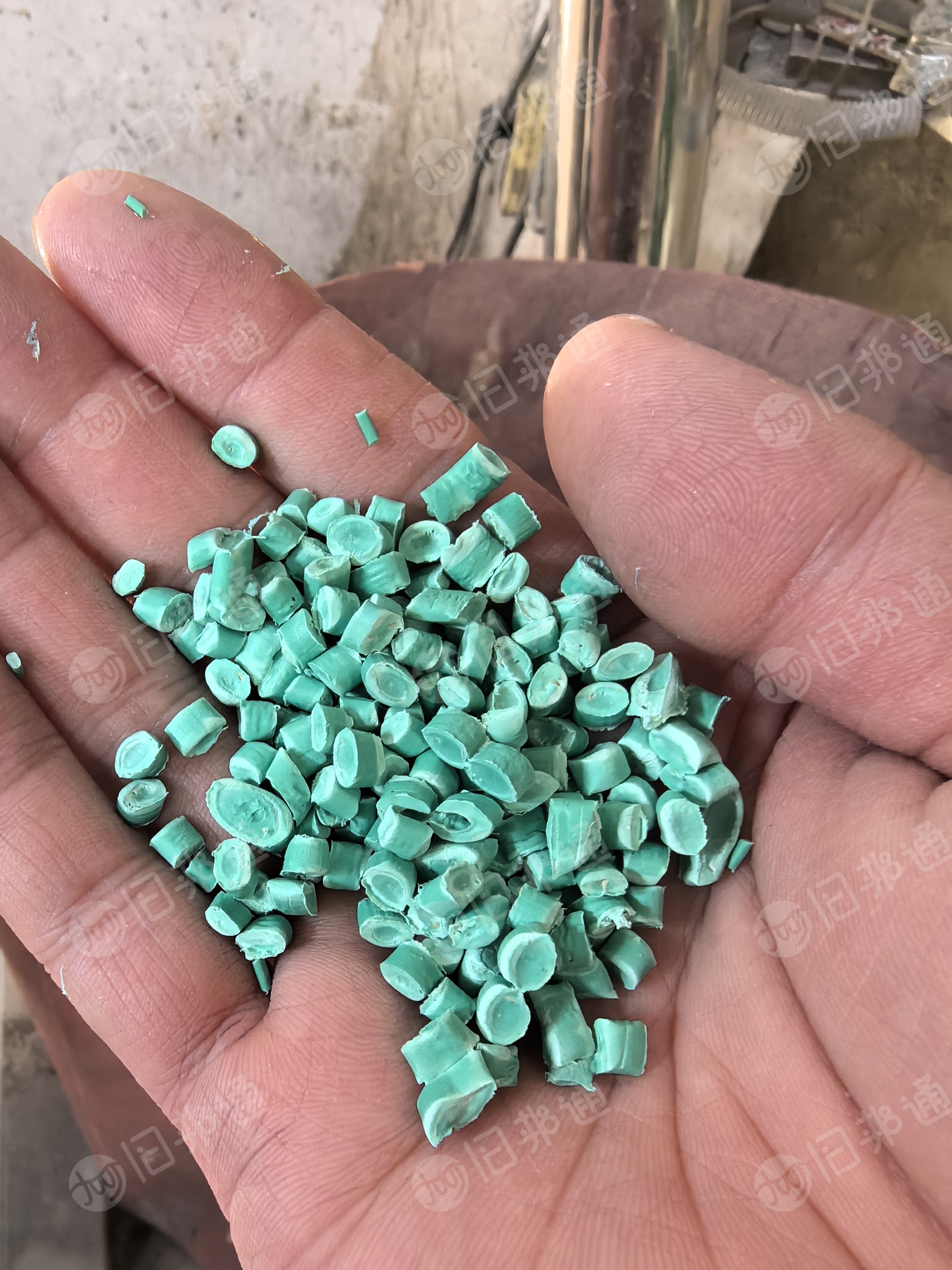 PP无纺布绿色颗粒,大量出售