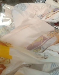 PET商标纸,单层带油墨,约20吨出售