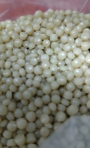 大白桶料子颗粒，透析桶颗粒， 主要是用来吹膜用，背心袋，长期回收