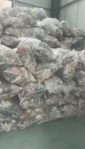 童鞋、凉鞋大量出售