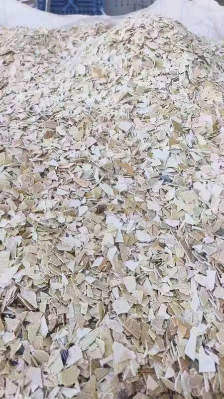 pvc整盘封边条的破碎料,现货25吨,长期出售